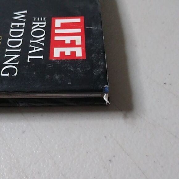 Black and Gold Media Organizer for Commemorative Editions - Picture 7 of 7